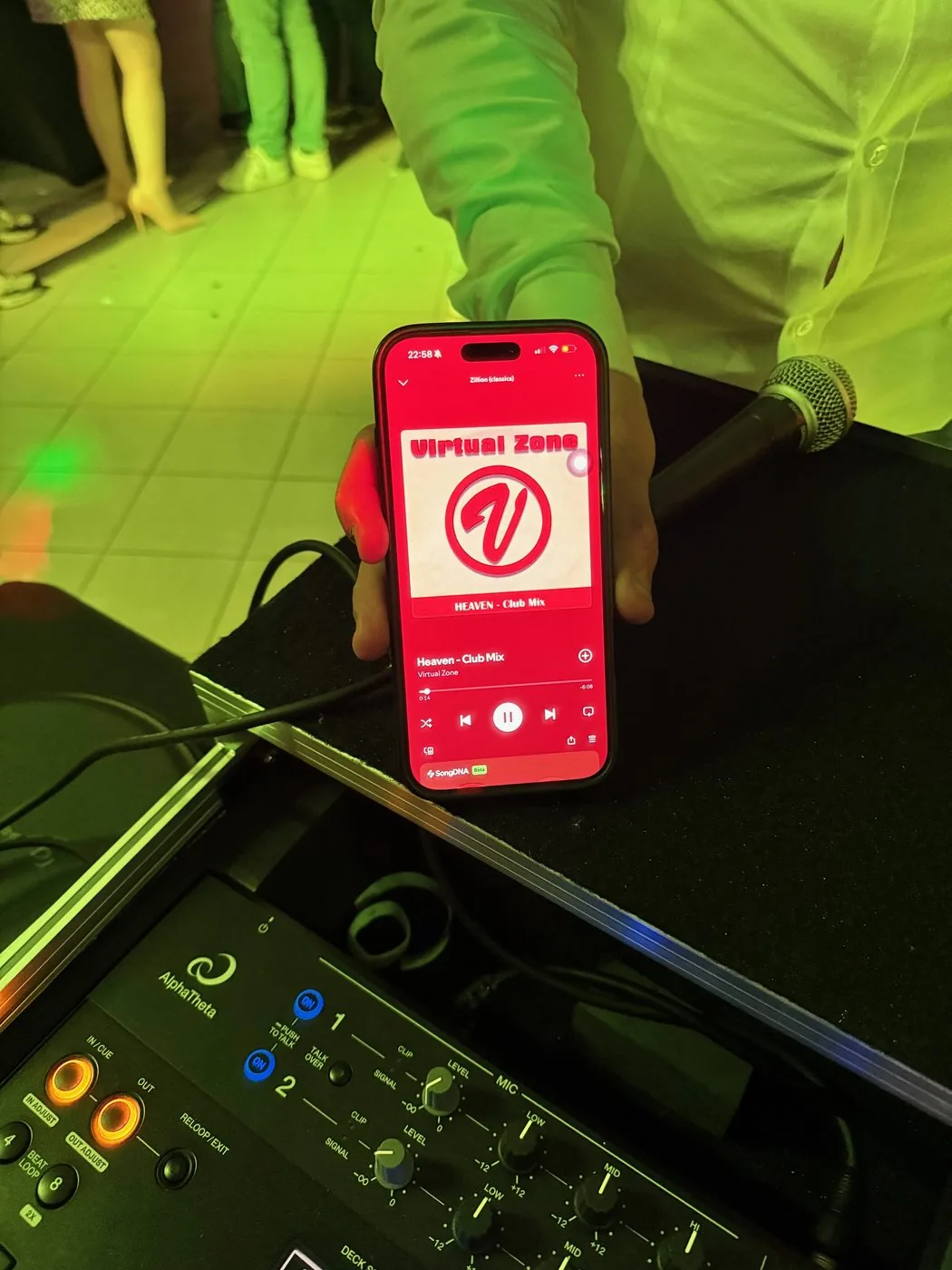 Virtual Zone Heaven Club Mix gedraaid op het feest van Groep Jam